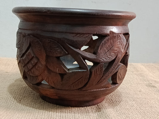 Hand-Carved Wooden Decorative Bowl with Leaf Motif